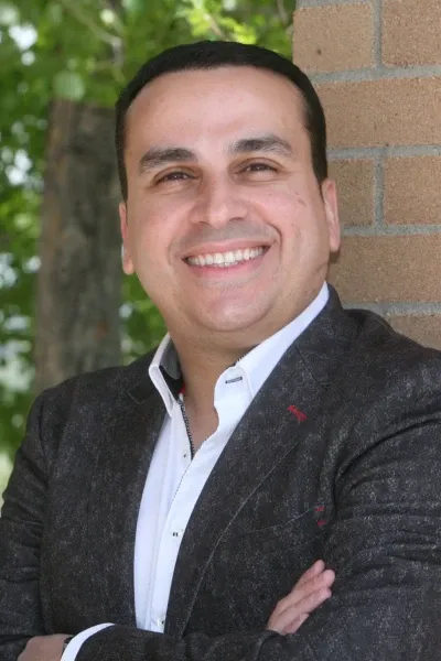 dr-mohamed-soliman 2 Dr Mohamed Soliman dentist